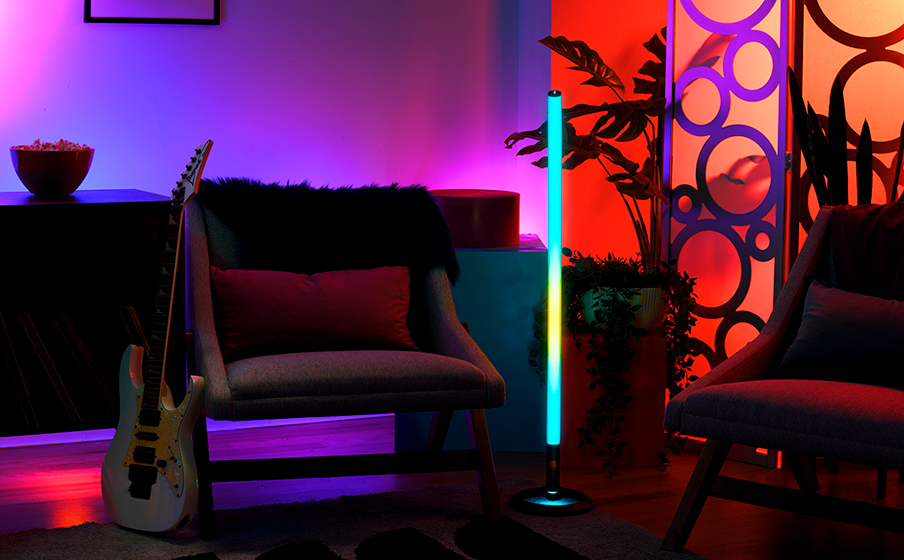 عصا JBL PartyLight Stick ذات اتجاه ضوء 360 درجة وتأثيرات قوية - صورة