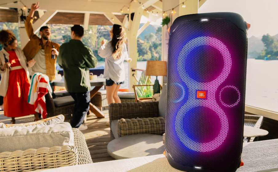 JBL Partybox 110 | 160Wのパワフルなサウンド、ダイナミックな