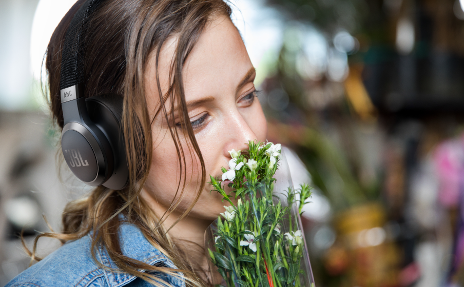 Koop JBL Live 660 NC | Noise cancelling koptelefoon | JBL NL