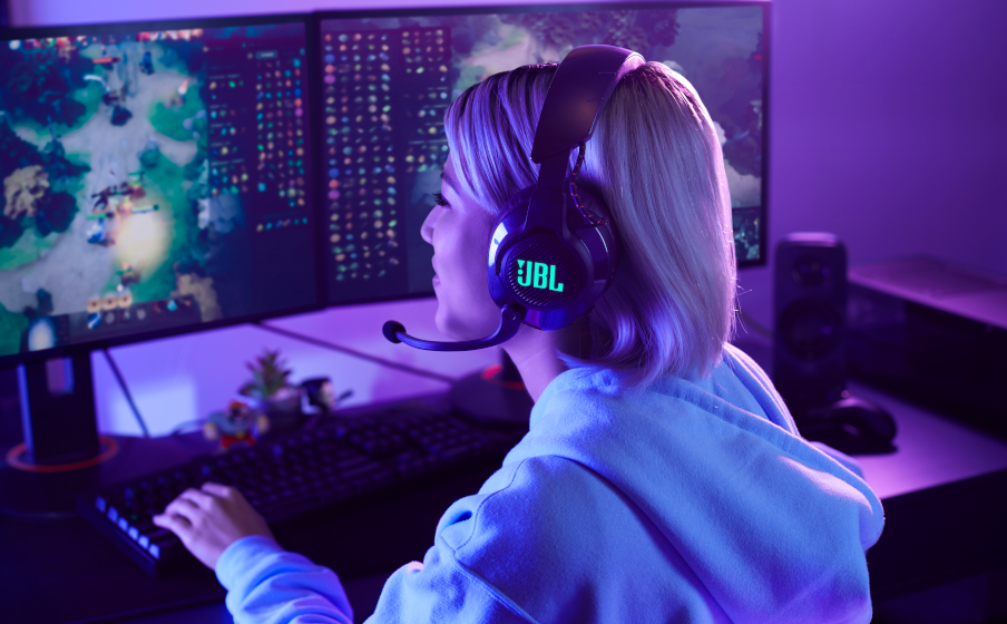 JBL Quantum 610 Wireless Beleef de game met JBL QuantumSURROUND™ en DTS - Image