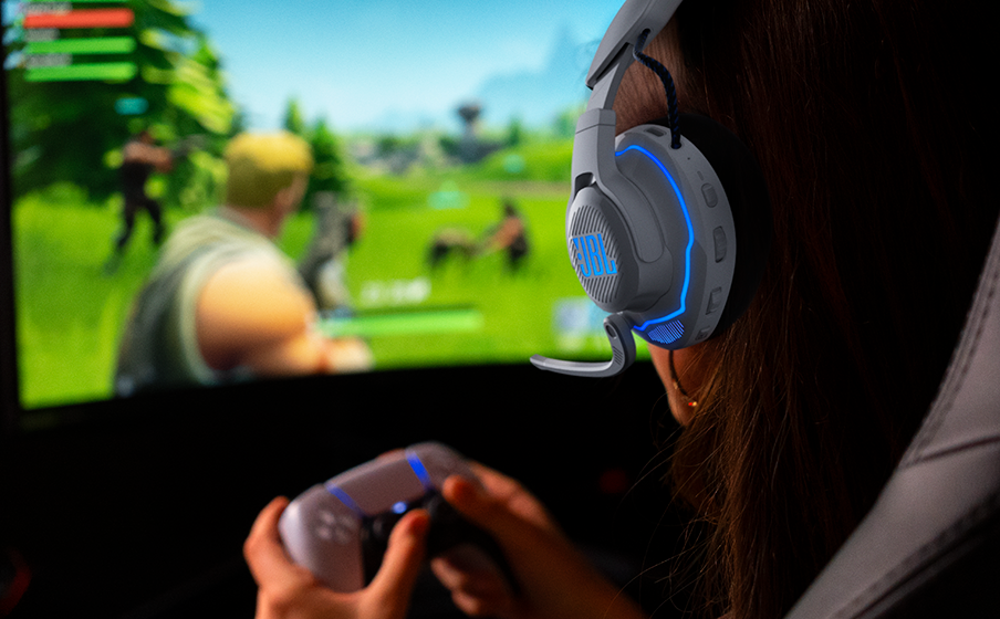 JBL Quantum 910P Console Wireless Wees je tegenspelers te vlug af met JBL QuantumSPATIAL 360™ op jouw PlayStation - Image